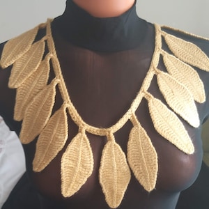 Leaf Crochet Scarf, Green Scarf, Long Leaf Necklace, Green Lariat Necklace, Lariat Scarf
