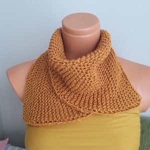 Chunky Knit Scarf Cowl Scarf Knit Infinity Scarf Womens Scarves Fall Winter Fashion Knit Cowl