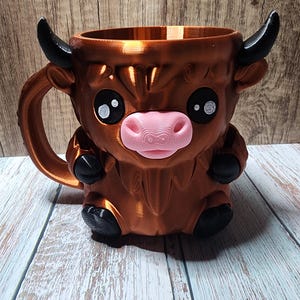 Highland Cow Pint Ice Cream Holder