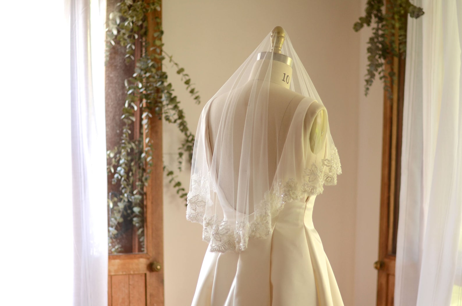 PEONY LACE VEIL Wedding Veil, Bridal Veil, Tulle Veil, Mantilla Veil