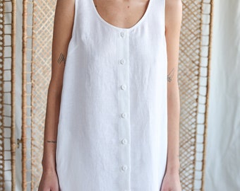 Casual sleeveless linen button down summer dress