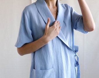 Sky blue linen robe / Soft linen bathrobe with pockets