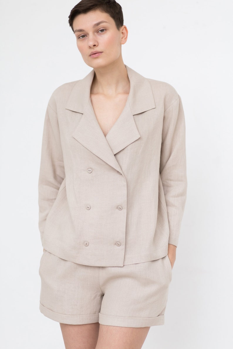 Women's linen 2 piece suit / Double faced jacket / Elastic waist band shorts / ManInTheStudio image 3