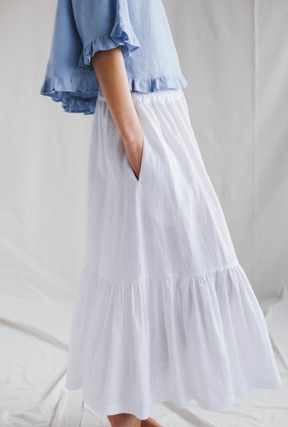 スカート [MATINKIM]pocket layered maxi skirt in white POCKET LAYERED MAXI SKIRT IN WHITE – Matin Kim