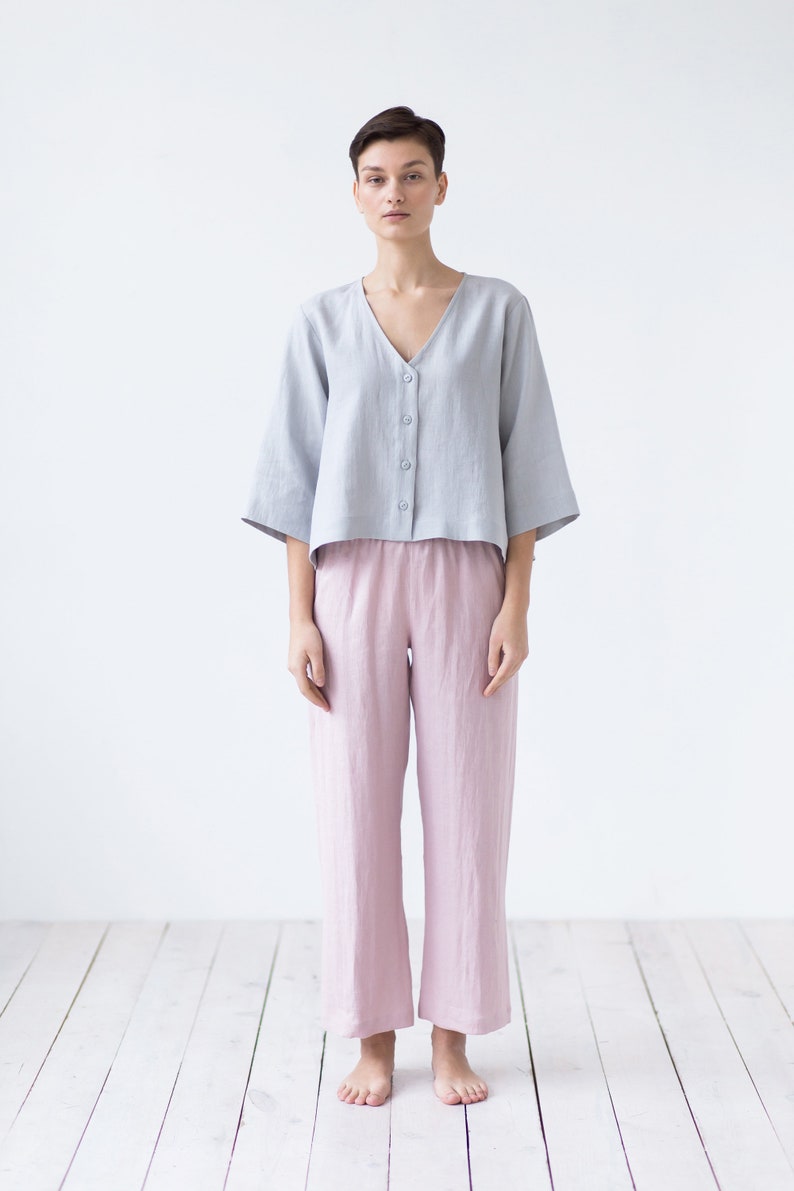 Swingy loose linen blouse with button closure / MITS image 5