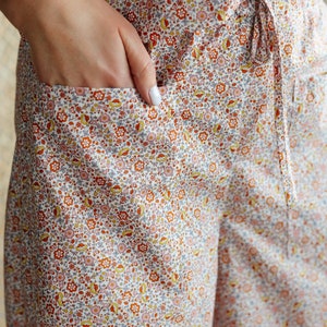 Floral cropped leg culottes with slits and patch pockets image 5