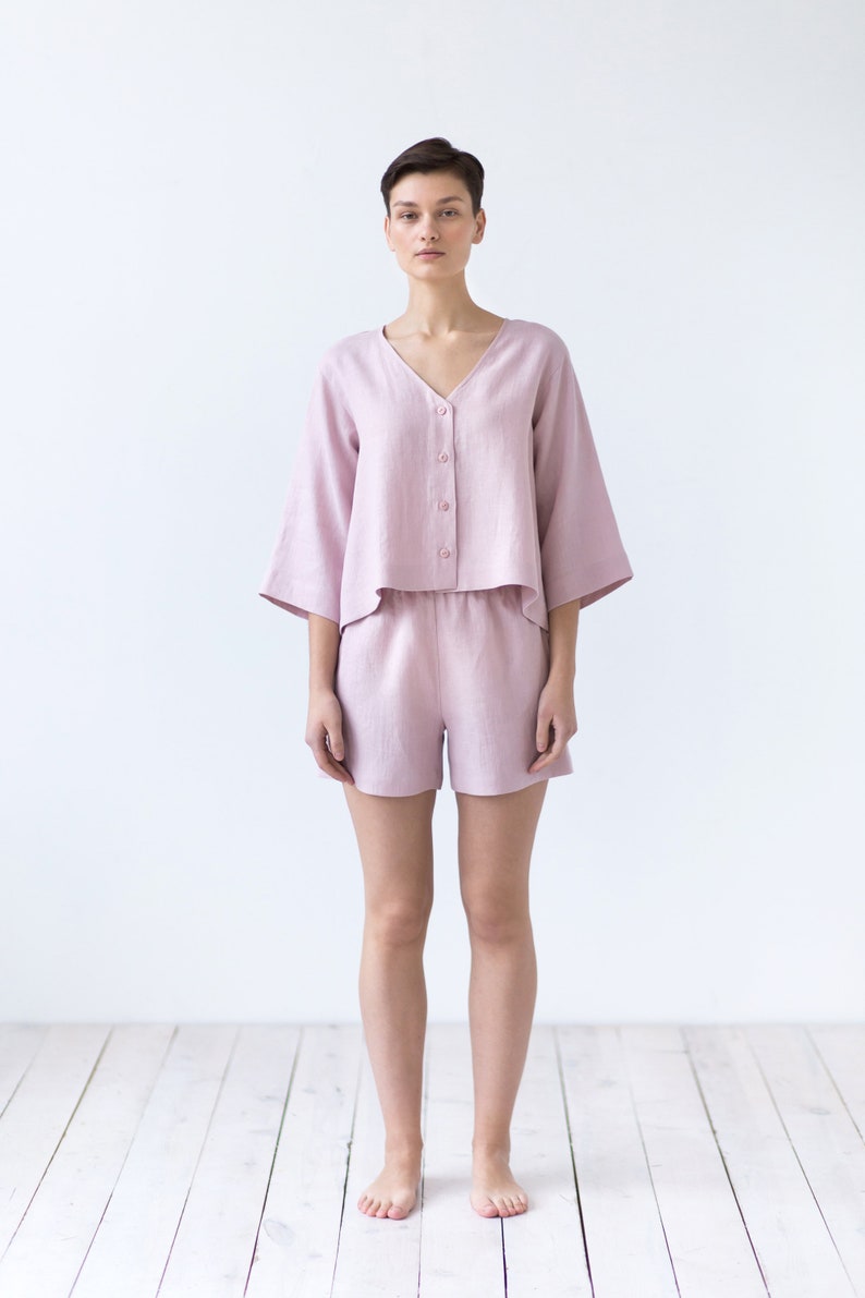 Loose linen top and relaxed fit shorts set. Women's Two piece linen set. image 5