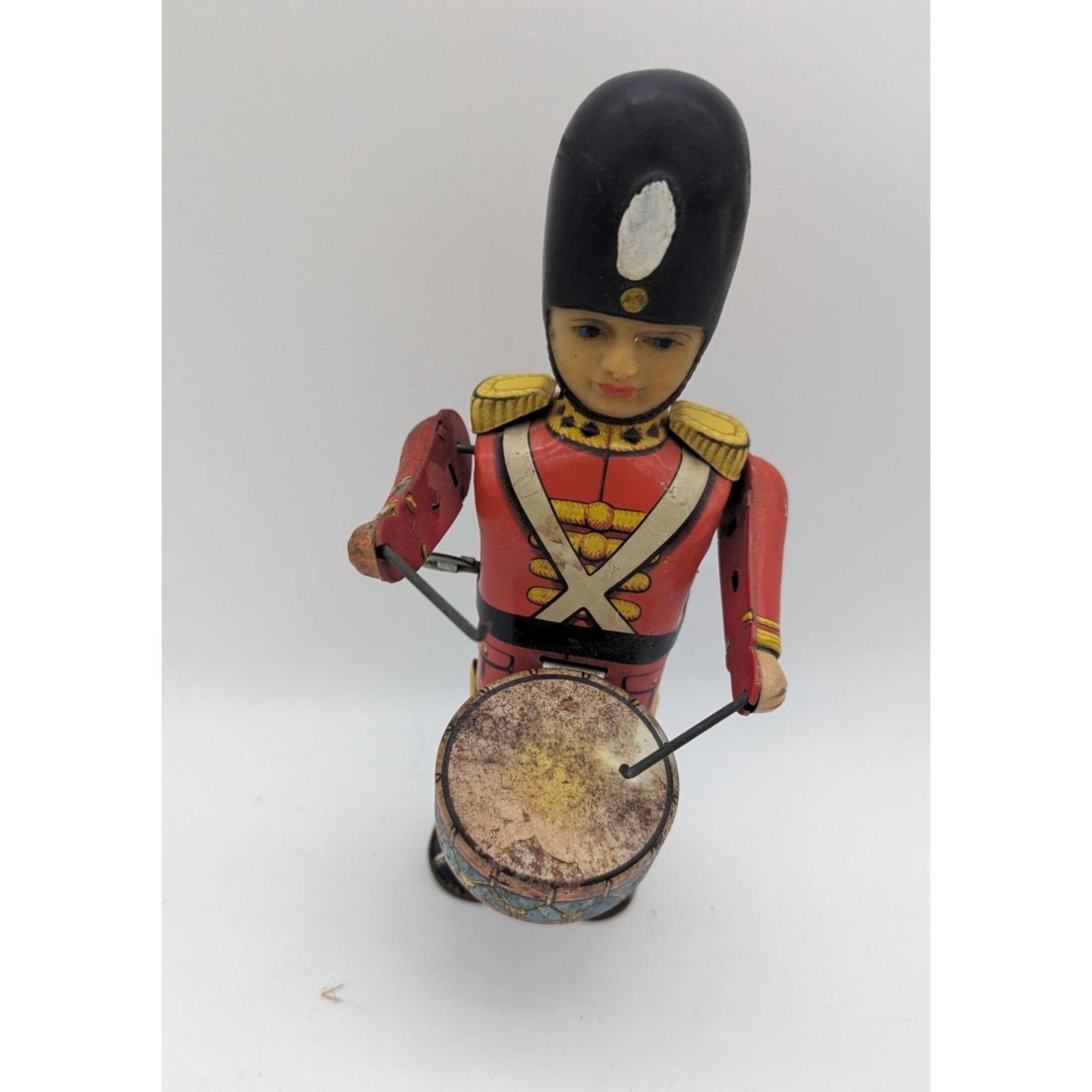 Vintage Tin Toy Drummer Soldier Wind-up Made in Japan Collectible