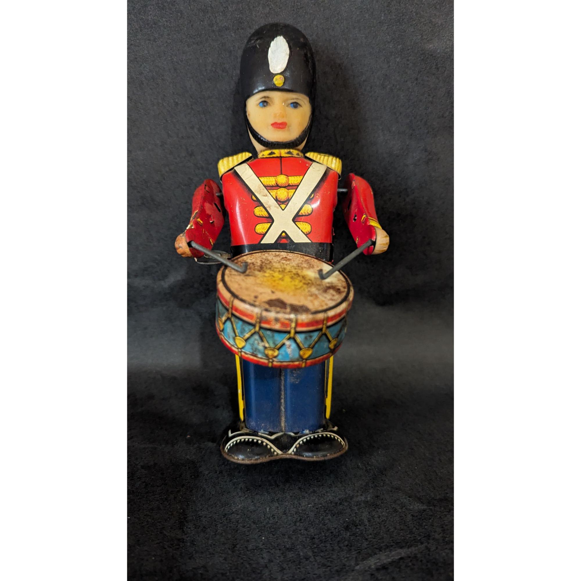 Vintage Tin Toy Drummer Soldier Wind-up Made in Japan Collectible