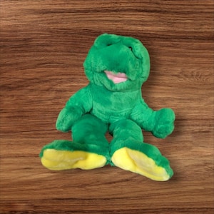 Vintage   1997 Build a Bear Green Floppy 17&quot; Frog BABW Stuffed Toy  happy face