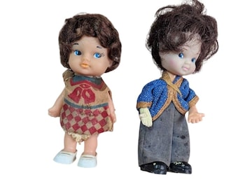 2 poupées vintage de 4,5 pouces cheveux bruns, yeux peints en bleu, cheveux enracinés tels quels