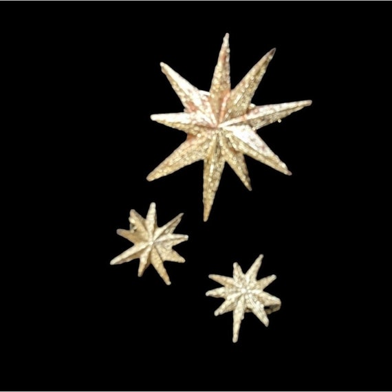 Vintage Pegasus Coro Gold Tone Star. brooch pin c… - image 1