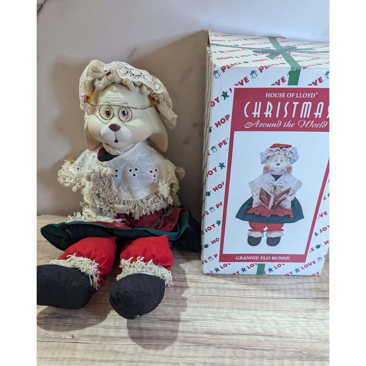 House of Lloyd Christmas Around the World Grannie Flo Bunny Shelf