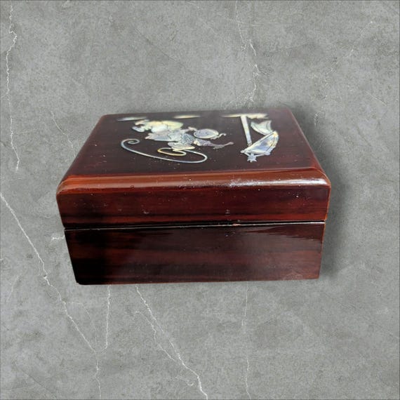 Vintage Wooden Trinket Box With Inlaid Mother-Of-… - image 2