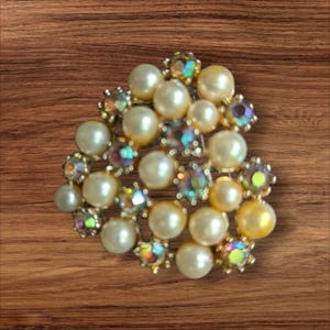 Vintage Faux Pearl  and Auroraborealis Rhinestone floral  Brooch Pin Jewelry
