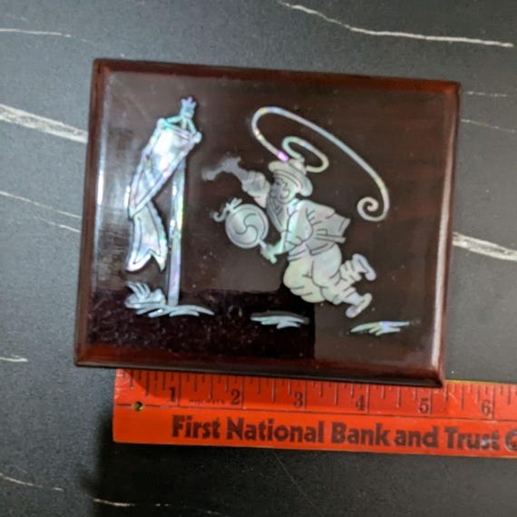 Vintage Wooden Trinket Box With Inlaid Mother-Of-… - image 8