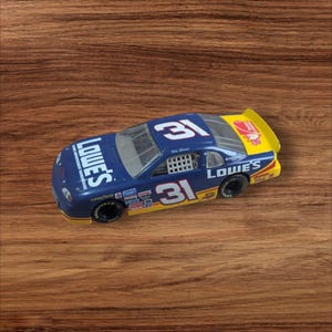 ロウズ #31 ナスカー ダイキャストカー 1:24 スケール マイク スキナー オーウェンズ コーニング モンテカルロ