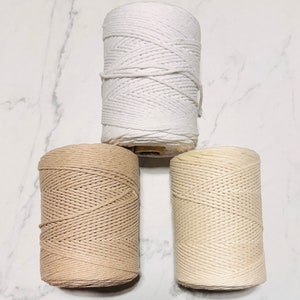 Corda da 2 mm. Filato di cotone di prima qualità. Corda singola ritorta da 2 mm. Cotone di prima qualità. Filato riciclato al 100%. Corda per macramè da 984 piedi. Corda nei toni della terra