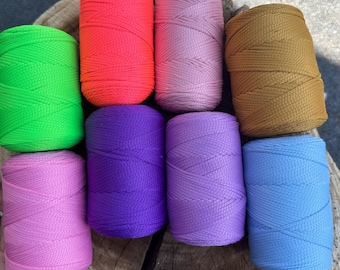 Hilo de poliéster trenzado para tejer, hacer ganchillo y macramé (1,5 mm, 180 yardas)