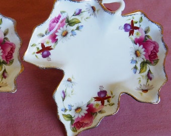 2 x Summer Rose Collectible Leaf Shaped Fine bone China Trinket Dish - Very Pretty