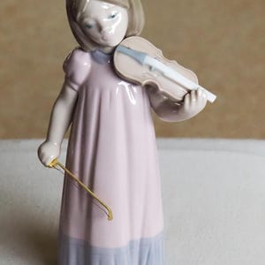 Lladro Girl Figurine, Girl With a Violin - Etsy