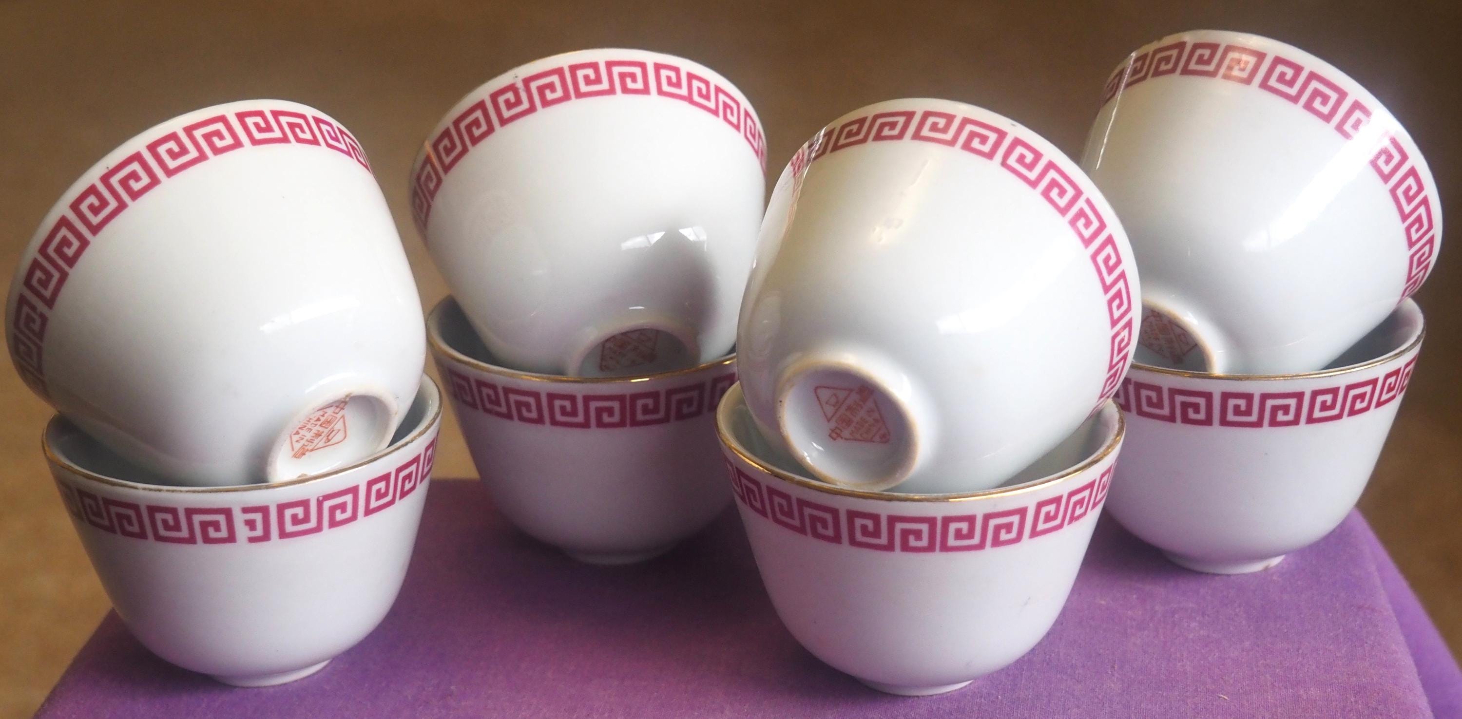 ヴィンテージの伝統的な中国磁器製ティーボウル / カップ 8 個セット