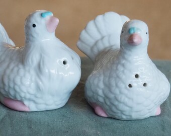 白い鳩の塩コショウ入れ - 陶器の鳥の置物 - テーブル