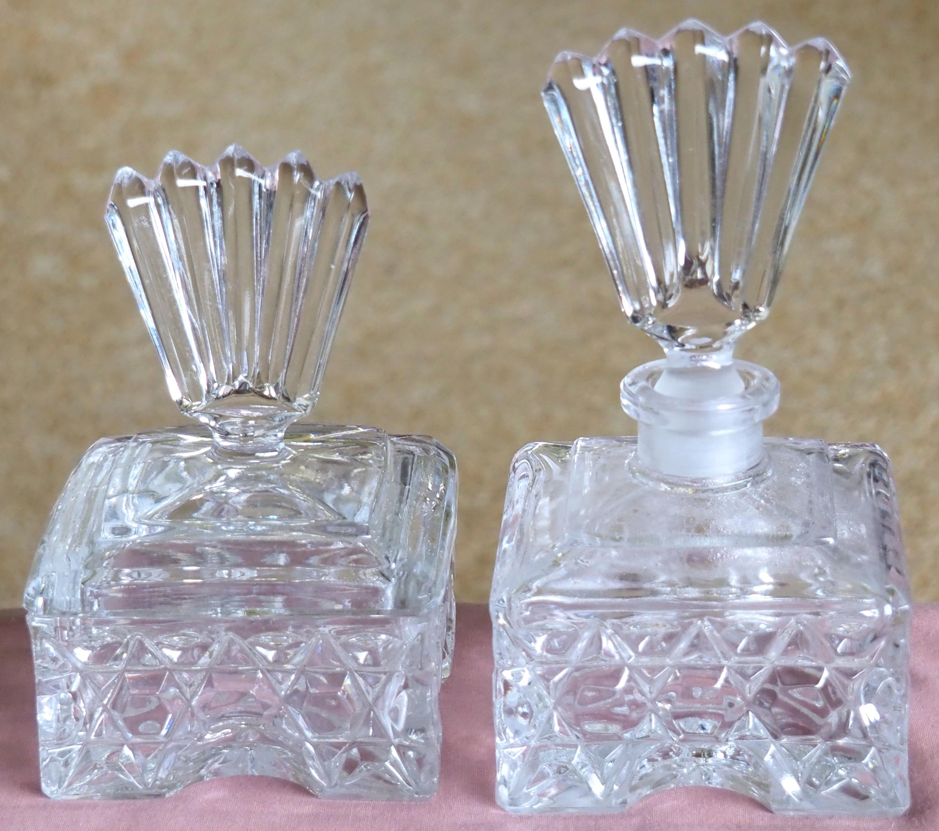 ヴィンテージ アールデコ クリスタル 香水瓶＆小物皿セット - Etsy 日本