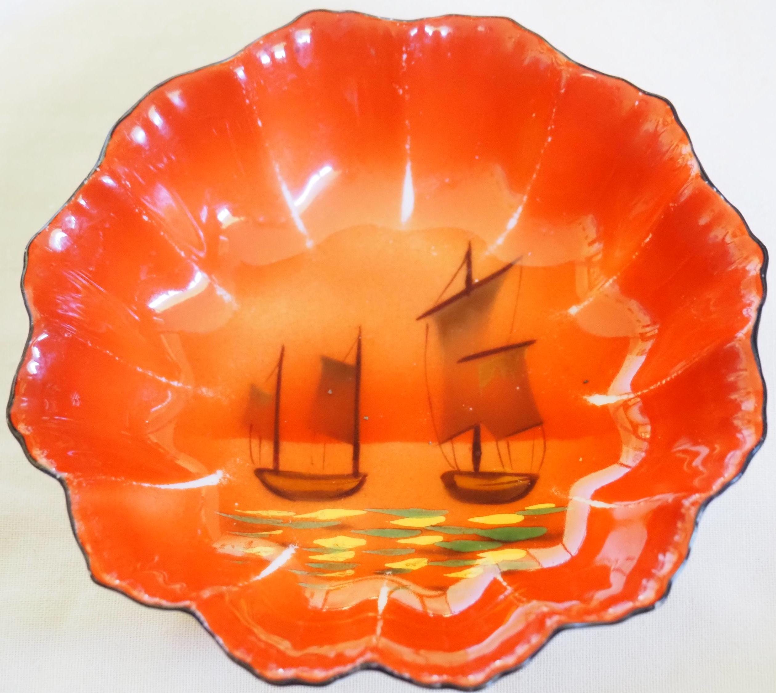 A Pair of Vintage Victoria China Czechoslovakia decorative dish - Three Fishers
