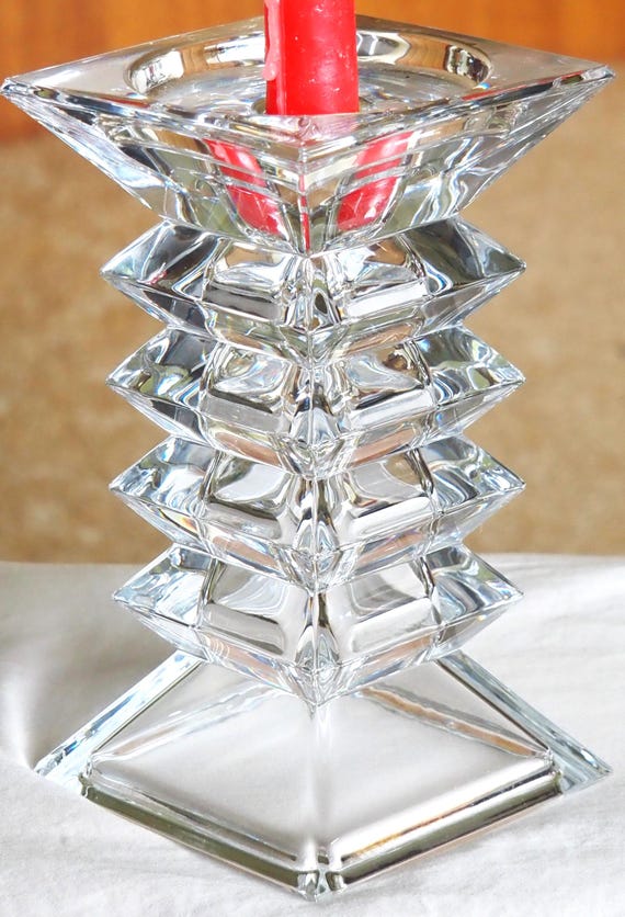 A Shannon Crystal Desgn Of reland Candle Holder For A 4 nch Taper