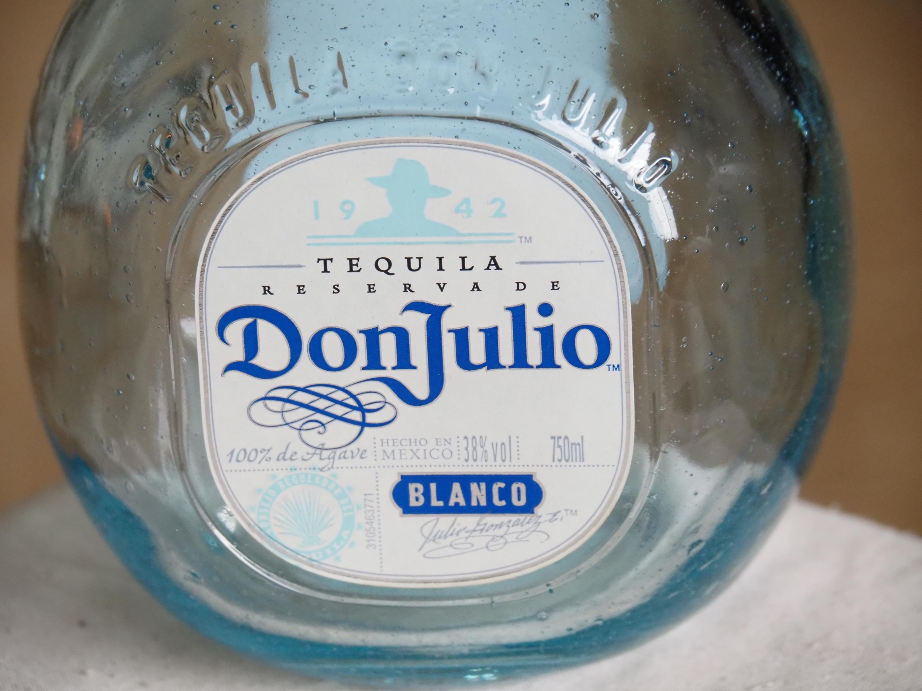 ドン・フリオ・ブランコ テキーラボトル（空）750ml アクアグラス