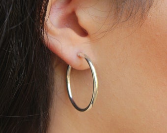 Silver Hoop Earrings, Medium Silver Hoops, Simple Sturdy Women Earrings, 28mm Minimalist Everyday Jewelry, Round Circle Everyday Earrings