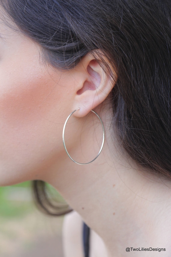 Silver 20mm Medium Wide Round Hoop Earrings | Goldmark (AU)
