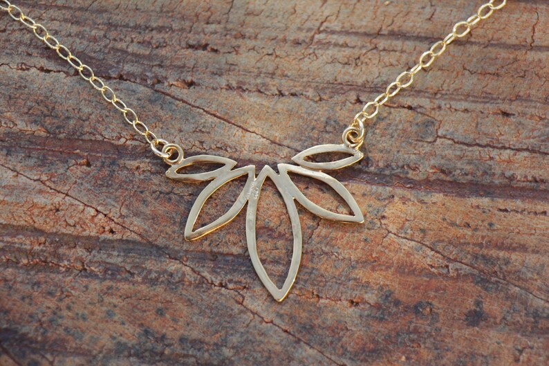 Half Lotus Women Gold Pendant Minimalist Necklace Lotus Trendy Boho Necklace Lotus Flower Necklace 14k Gold Filled Chain Floral Jewelry Jewelry Charm Necklaces Valresa Com