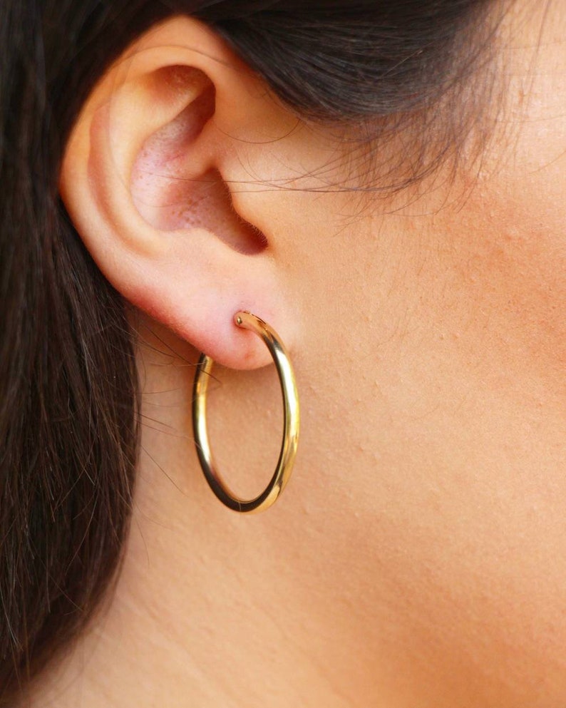 Gold Hoop Earrings, 14K Gold Filled Circle Hoops, 28mm Medium Gold Gypsy Earring, Simple Hoop, Minimal Hoops Jewelry, Medium Gold Hoops Gift image 2
