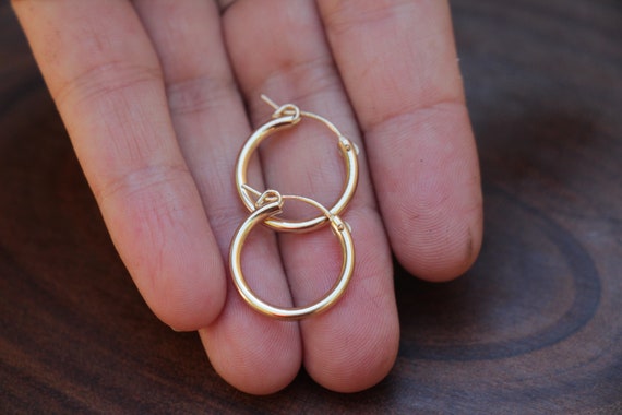 Gold Hoop Earrings 18mm Gold Filled Hoops Small Gold Hoop Earring Simple  Everyday Small Hoops Women Men Everyday Gold Hoops Jewelry Gift 