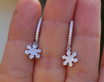 Orecchini A Cerchio In Argento Sterling Con Fiocco Di Neve – 12 Mm, Eleganti E Minimal