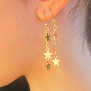 Gold Stars Earrings, Shiny Gold Stars Jewelry, Dainty Star Earrings, Delicate Women Earrings, Dangle Stars Jewelry, Golden Stars Earrings