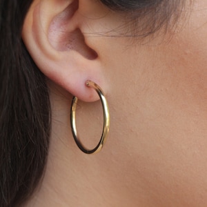 Gold Hoop Earrings, 14K Gold Filled Circle Hoops, 28mm Medium Gold Gypsy Earring, Simple Hoop, Minimal Hoops Jewelry, Medium Gold Hoops Gift image 7