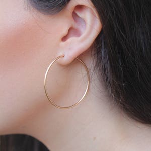 Rose Gold Creolen, 42 mm Große Creolen, dünne Rose Gold Creolen, einfache Ohrringe, Creolen Ohrringe, dünne Kreis Ohrringe, Creolen Schmuck