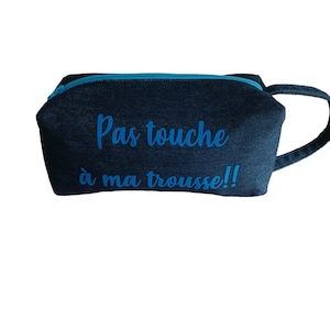 Blaues Denim-Schulmäppchen, gefüttert, mit Reißverschluss und Samt-Flex-Aufschrift „Don’t touch my pencil case“