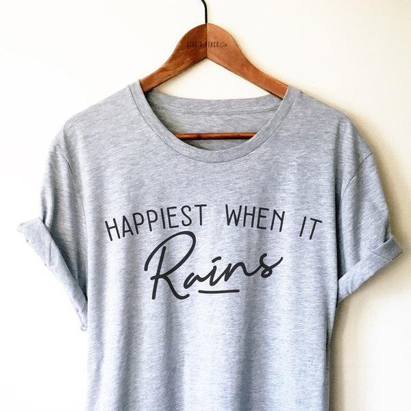 Happiest When It Rains Unisex Shirt - Goth Girl Shirt, Pastel Goth Tee, Nu Goth Shirt, Grunge Shirt, Gothic Clothing, Pluviophile Gift