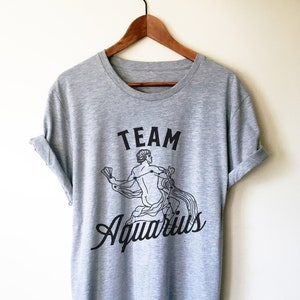 Chemise unisexe de l'équipe Verseau - Chemise astrologie, cadeaux astrologie, constellation, cadeaux astronomie, horoscope, signe du zodiaque, chemise zodiaque, Verseau