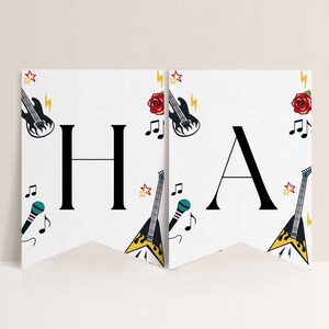 以下が含まれることがあります： 黒文字で「HA」と書かれた白いバナー。バナーは、電気ギター、マイク、音符、赤いバラを繰り返すパターンで飾られています。
