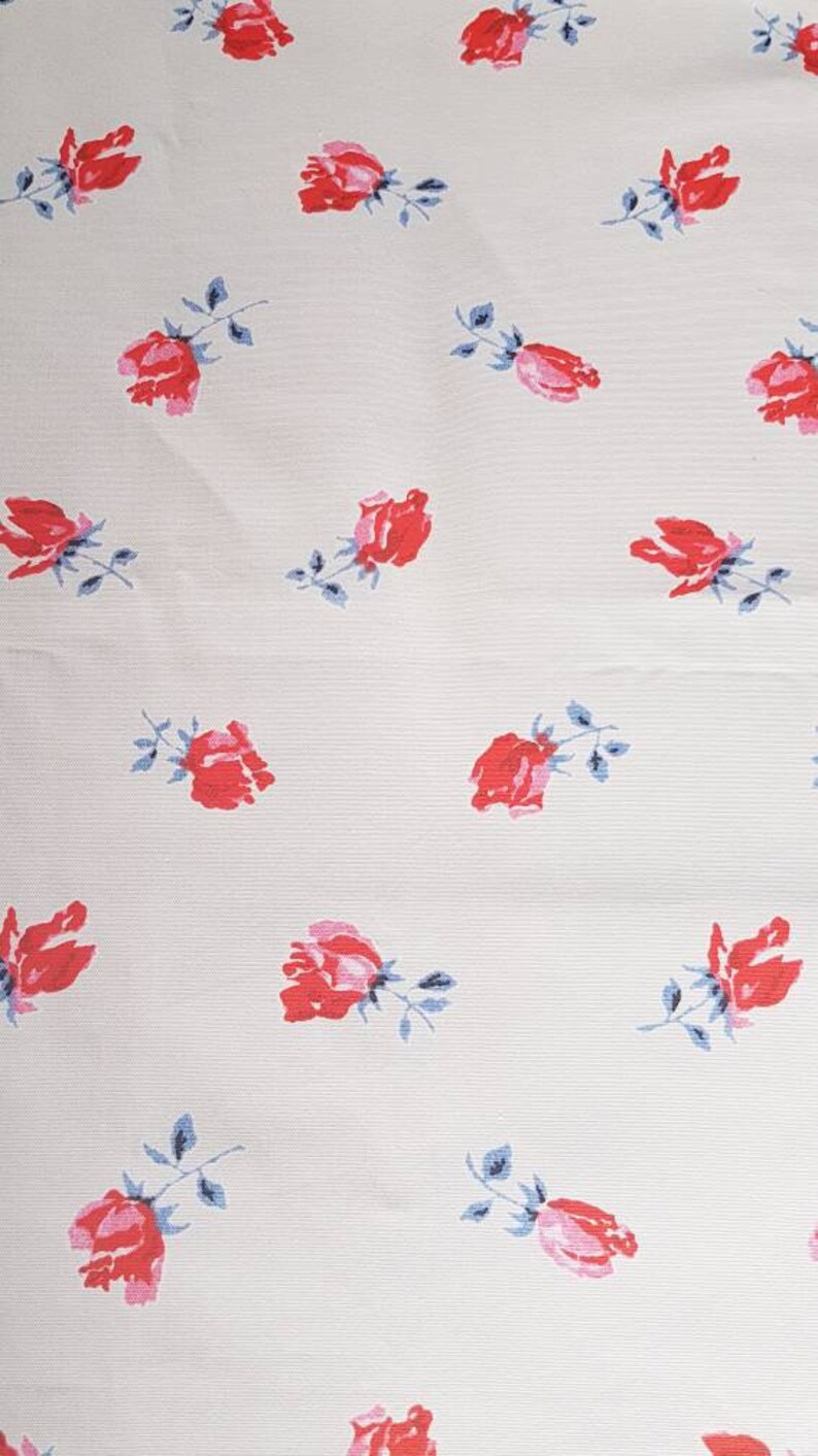 Fabric Beautiful Red Rose Hip Hips Floral Light Grey Sturdy Cotton Fabric In Mint Condition Craft Supplies Tools Fabric Beautiful Red Rose Hip Hips Floral Light Grey Sturdy Cotton Fabric In Mint Condition Craft Supplies Tools