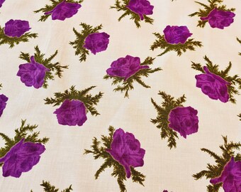 Hermosa pieza rosa púrpura oscura / tela de algodón floral en perfecto estado