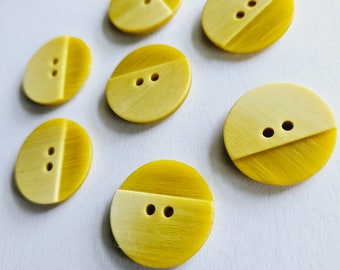 Retro / Vintage mustard/yellow color 7 hard carved plastic buttons, mint condition