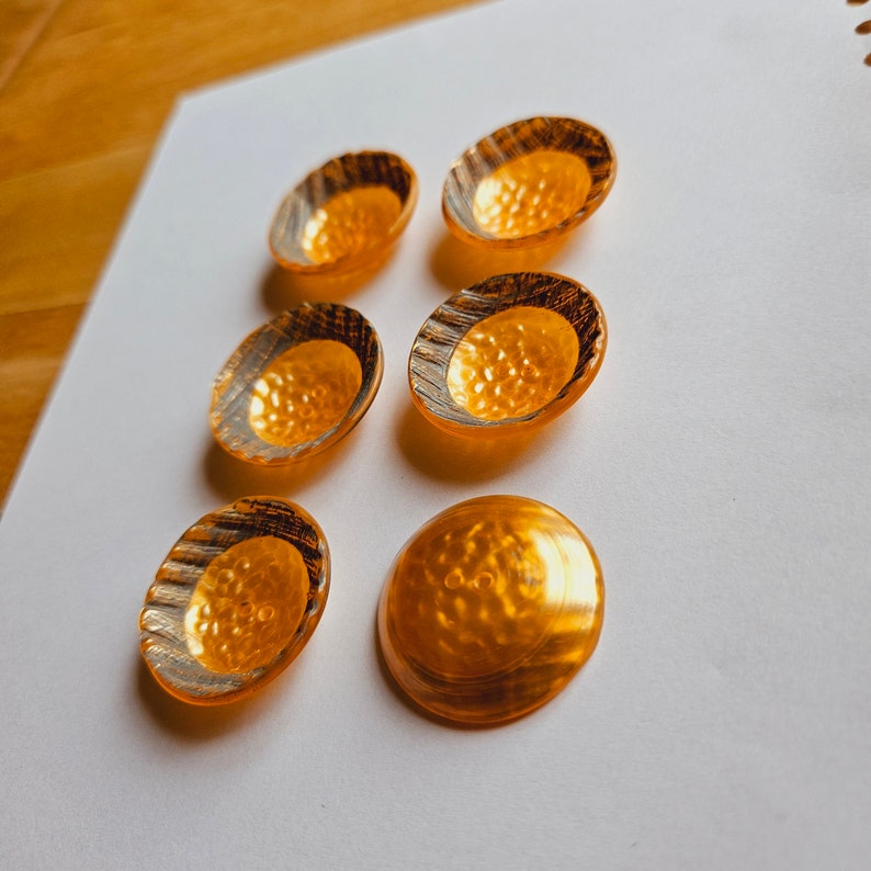 Retro / Vintage 1960s 1 1/4" X 1 1/4" 6 Mate Peach/brown Colored 6 ...