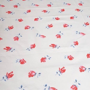 Beautiful red Rose hip / Hips / floral light grey sturdy cotton fabric  in mint condition