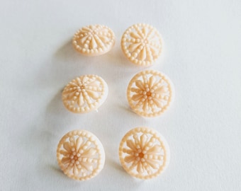 Retro / Vintage lightpink color 6 plastic buttons, mint condition
